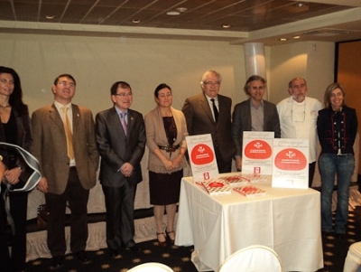  Presentación del libro de recetas solidarias en Marbella