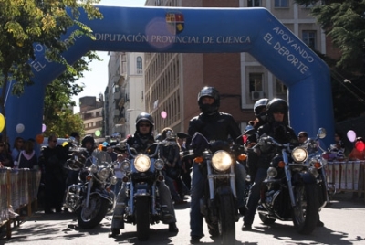  Carrera y marcha solidaria contra el cáncer 2008